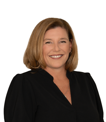 Portrait of Kristen Thomas, REALTOR®.